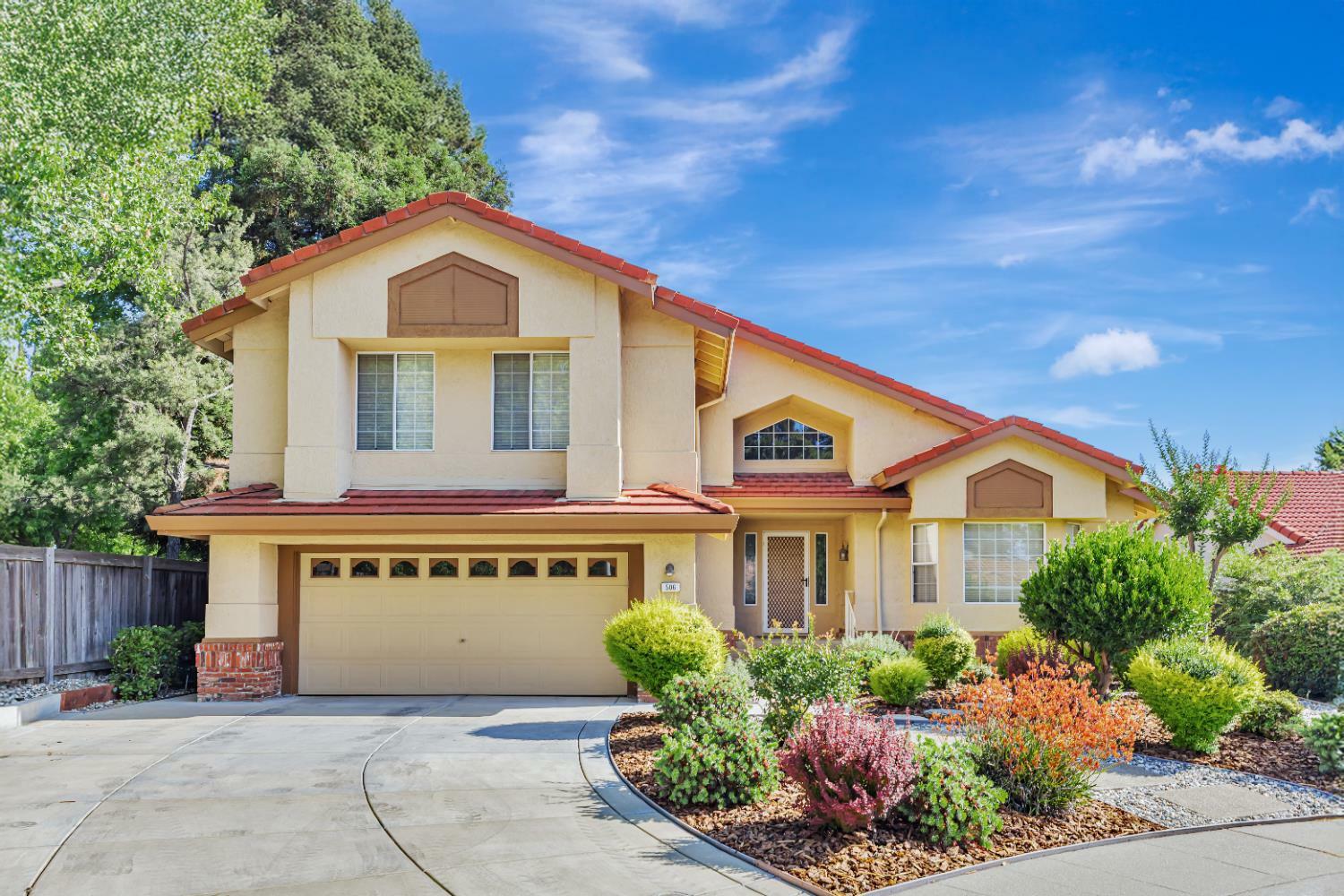 Property Photo: 506 Bromley Court CA 95747