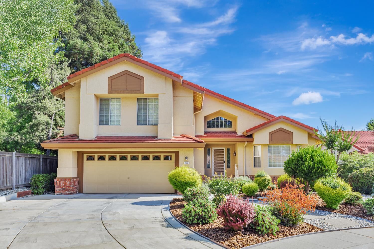 Property Photo: 506 Bromley Court CA 95747