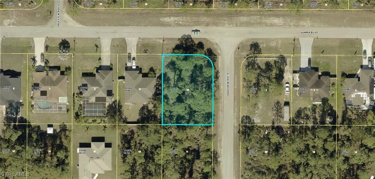 Property Photo: 1058 Summa Boulevard FL 33974