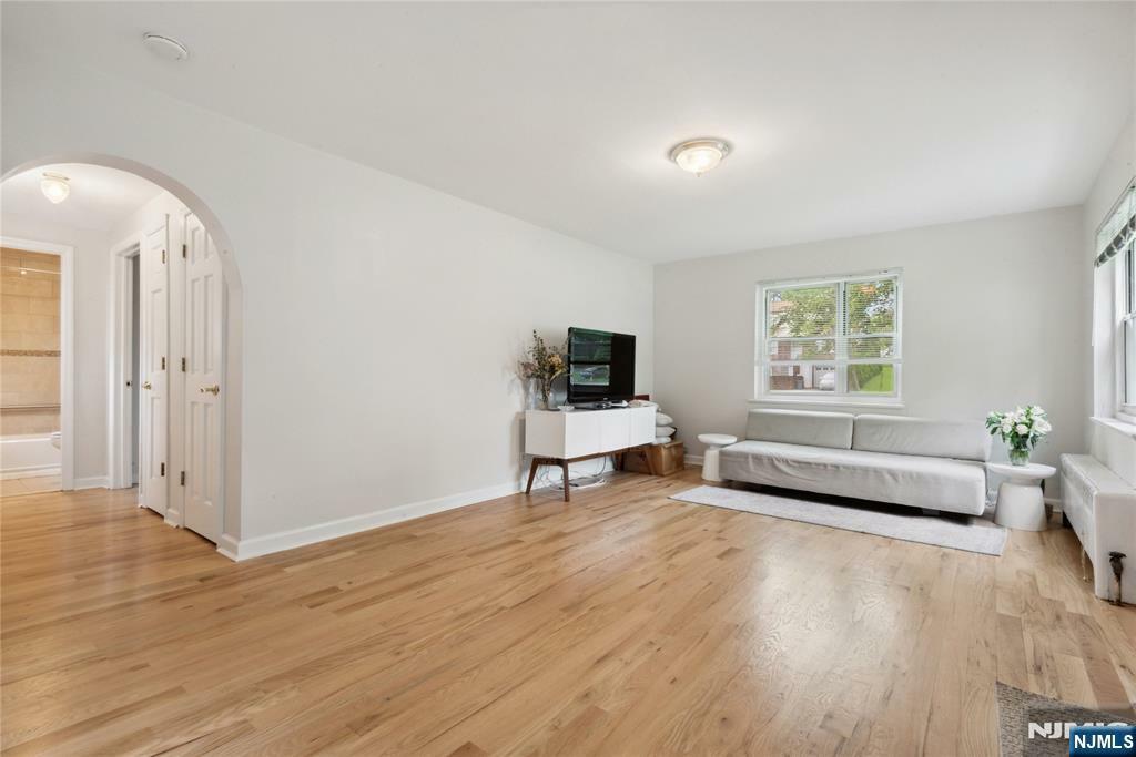 Property Photo:  465 Maple Hill Drive 51  NJ 07601 