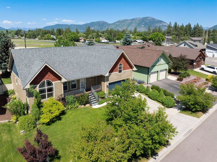 Property Photo:  521 Evening Star Lane  MT 59912 