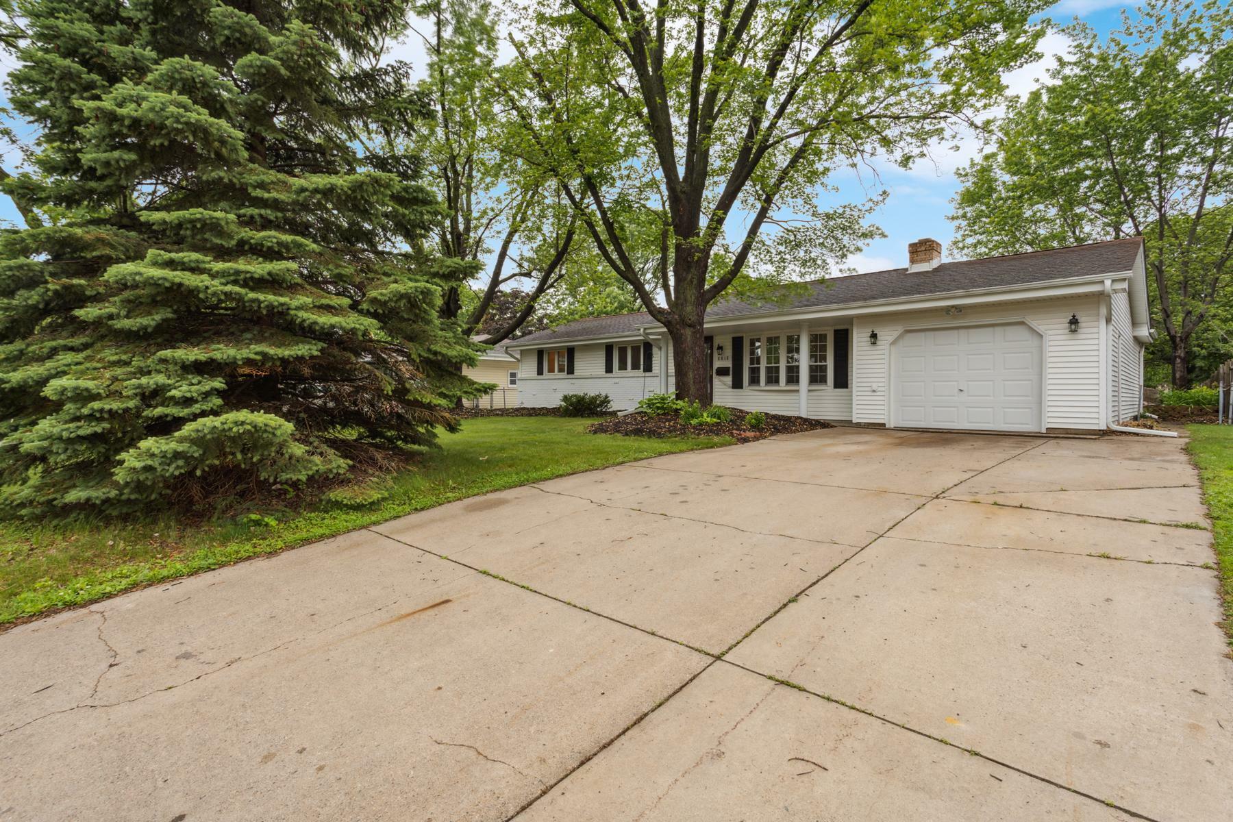 Property Photo: 8818 18th Avenue S MN 55425