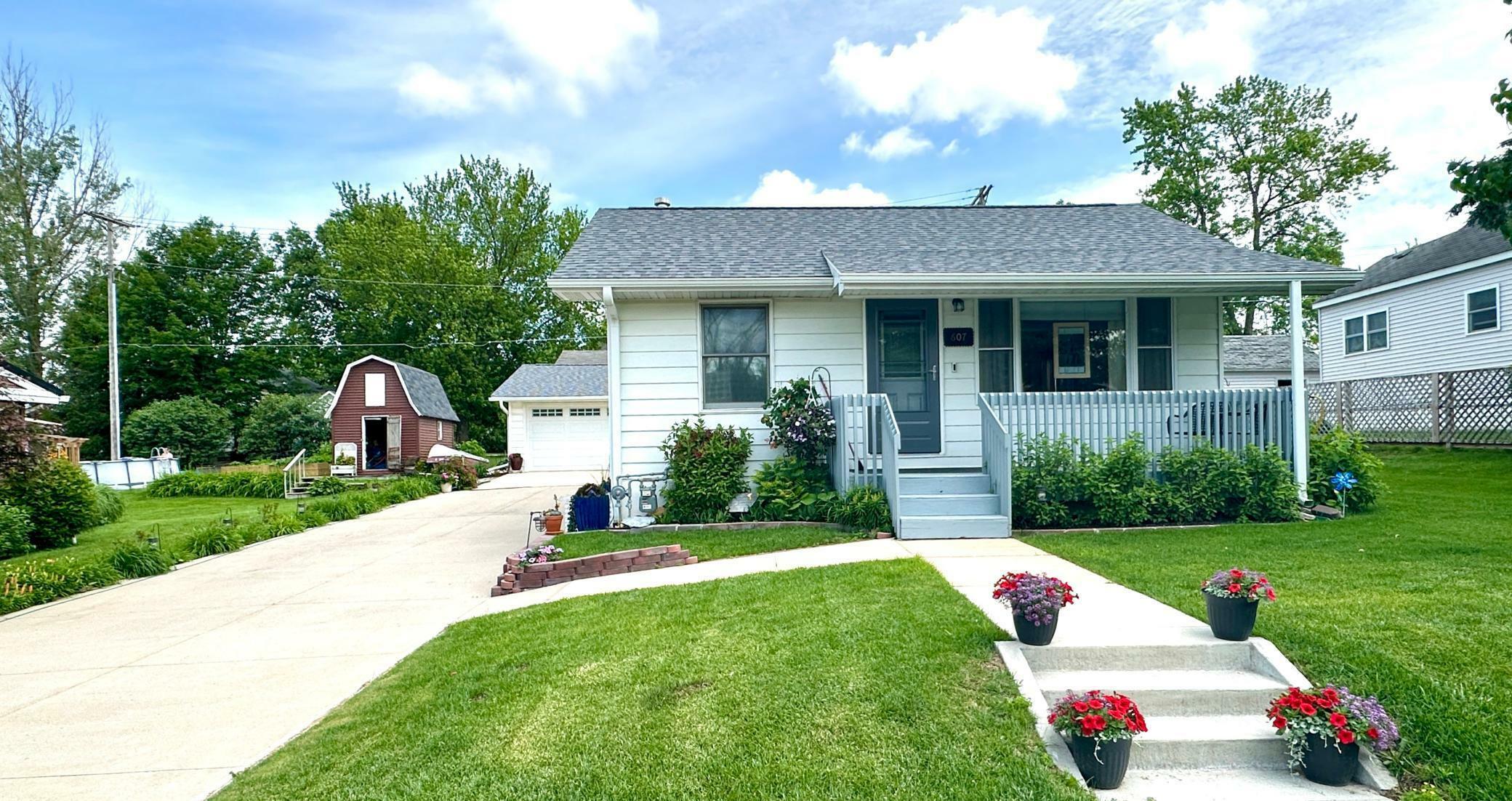 Property Photo:  607 S Washington Avenue  MN 55975 