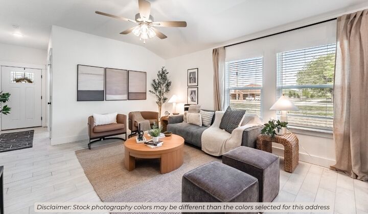 Property Photo:  631 Kendra Street  AR 72753 