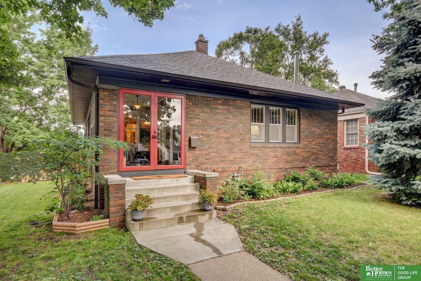 Property Photo: 2002 N 49 Street NE 68104