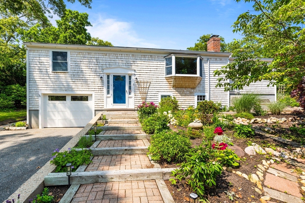 Property Photo:  6 Paddock Drive  MA 02645 