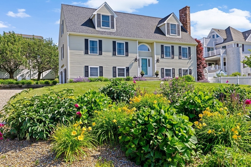 Property Photo: 5 Cliff Estates Rd MA 02066