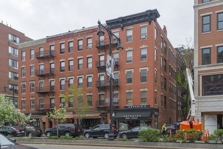 Property Photo:  286-288 Cambridge St 4  MA 02114 