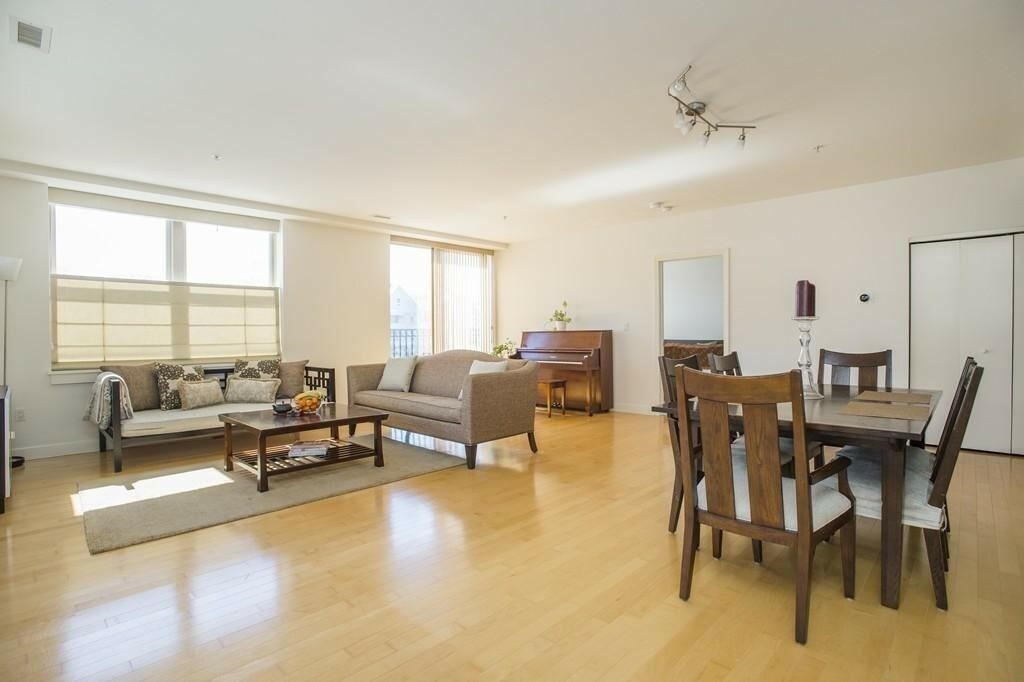 Property Photo: 323 Boylston Street 206 MA 02445