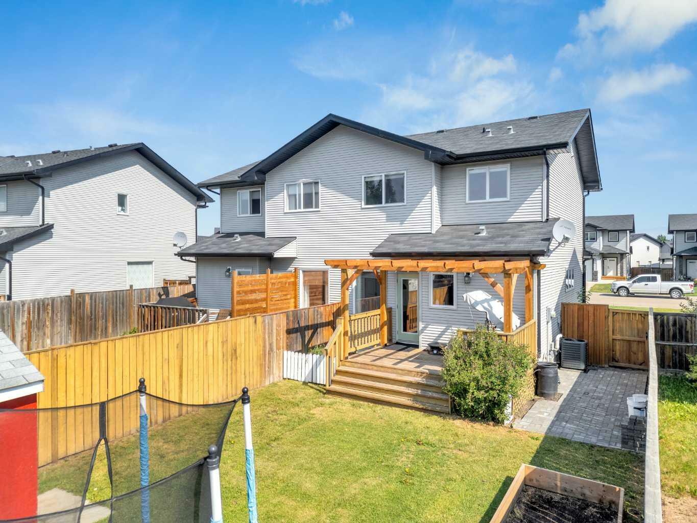 Property Photo: 33 Piper Close AB T4G 0G5