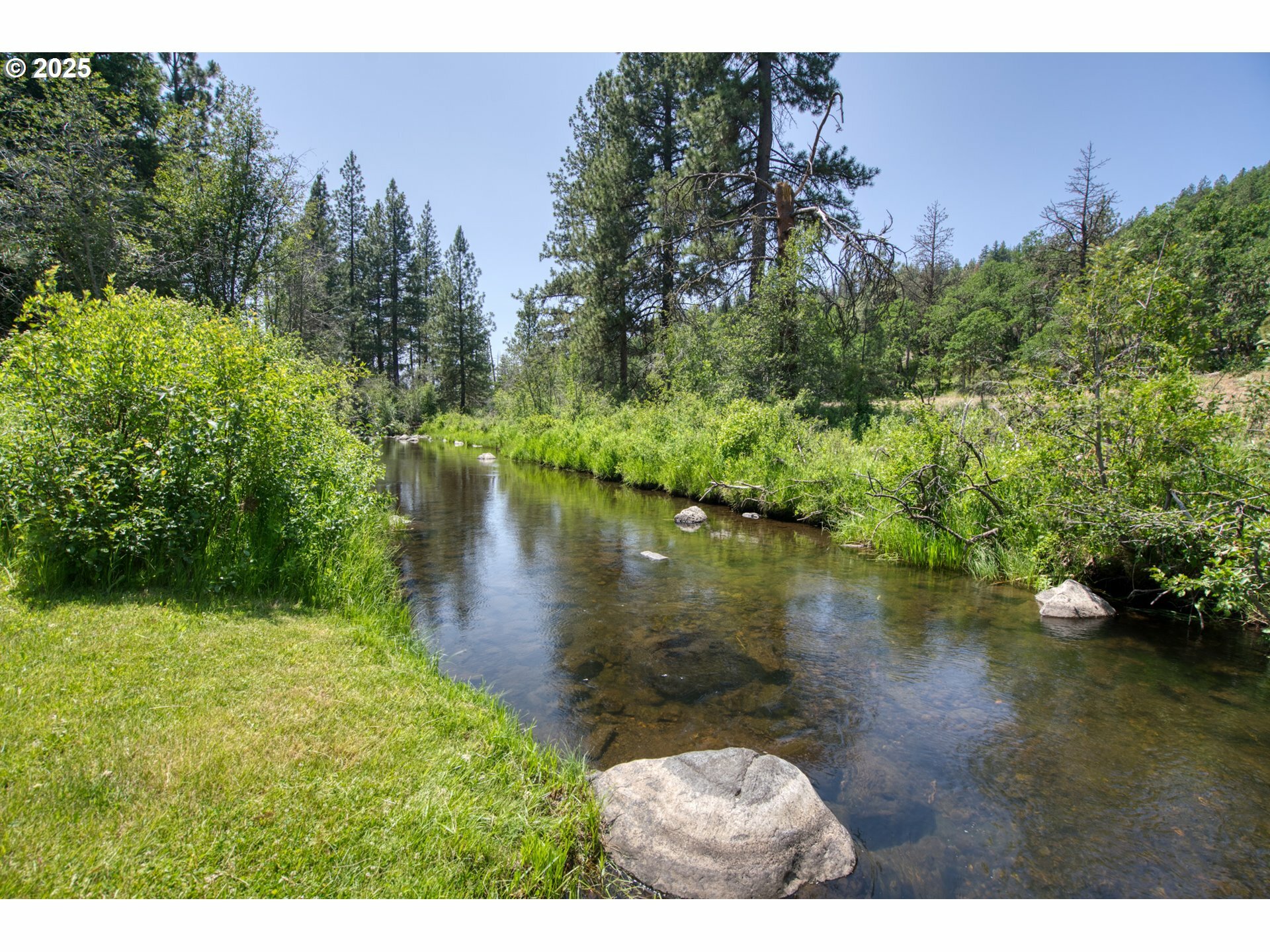 Property Photo: 308 Toad Rd WA 98620