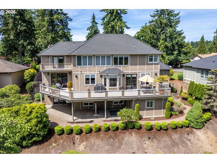 Property Photo:  2512 Peters Dr  WA 98632 