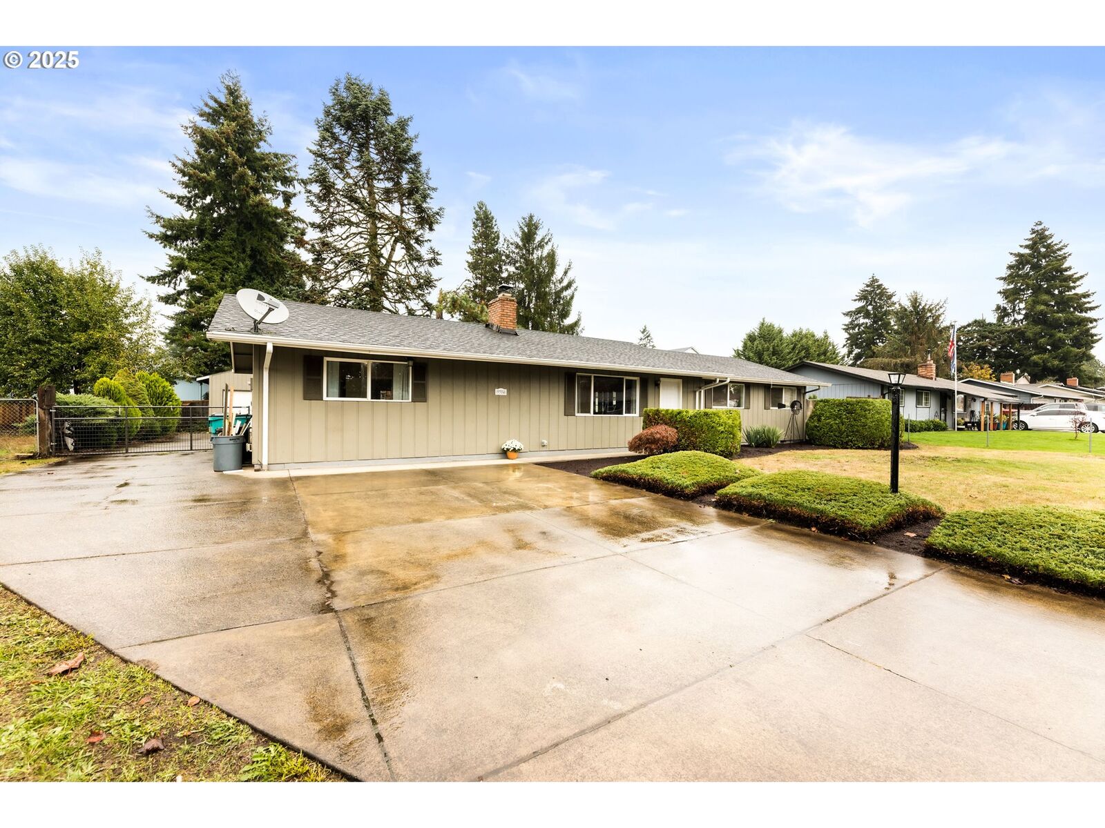 Property Photo:  9304 NE 96th St  WA 98662 