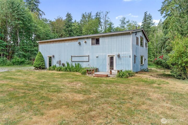 Property Photo: 9747 Brooks Lane SE WA 98501