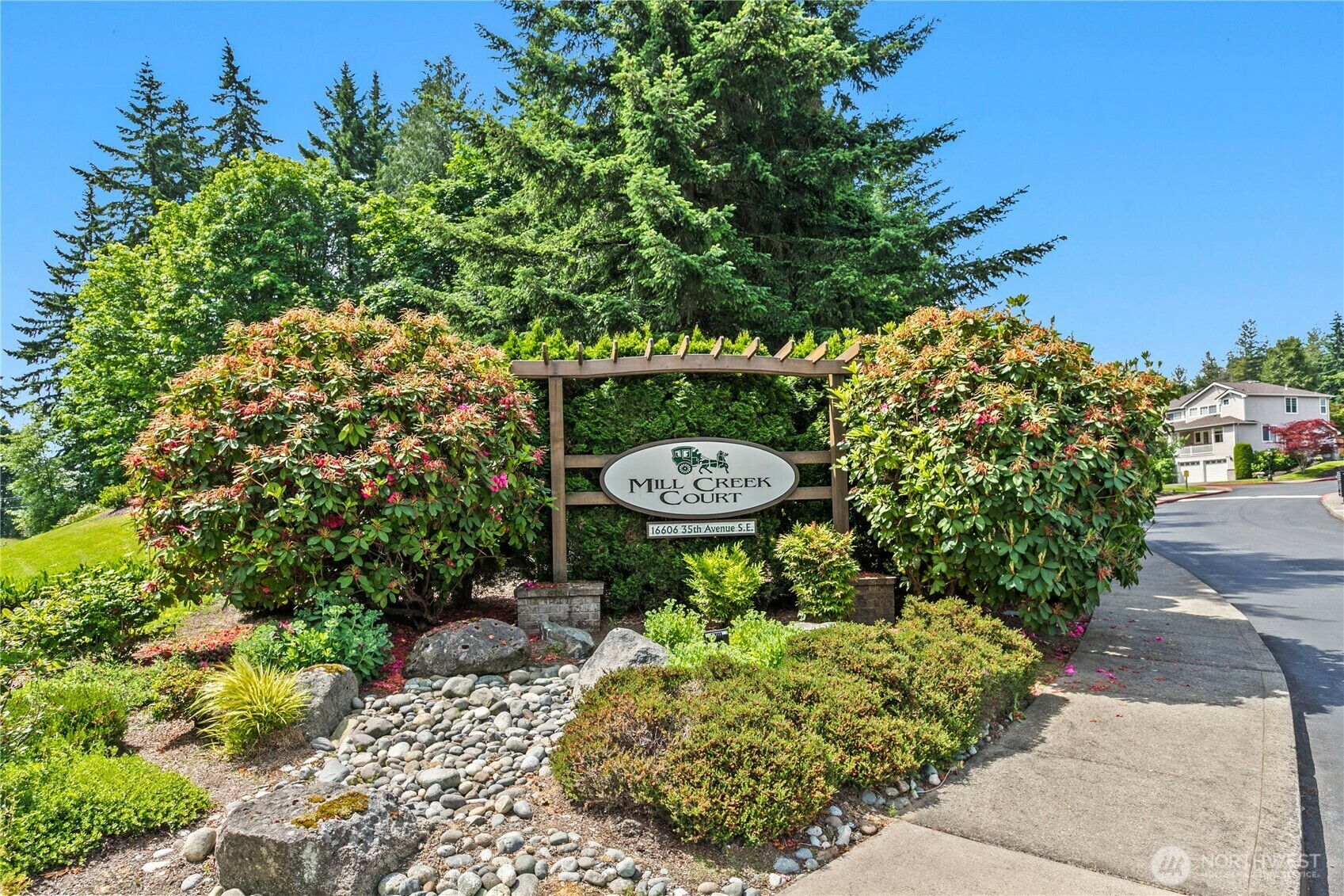 Property Photo: 16606 35th Avenue SE 1B WA 98012