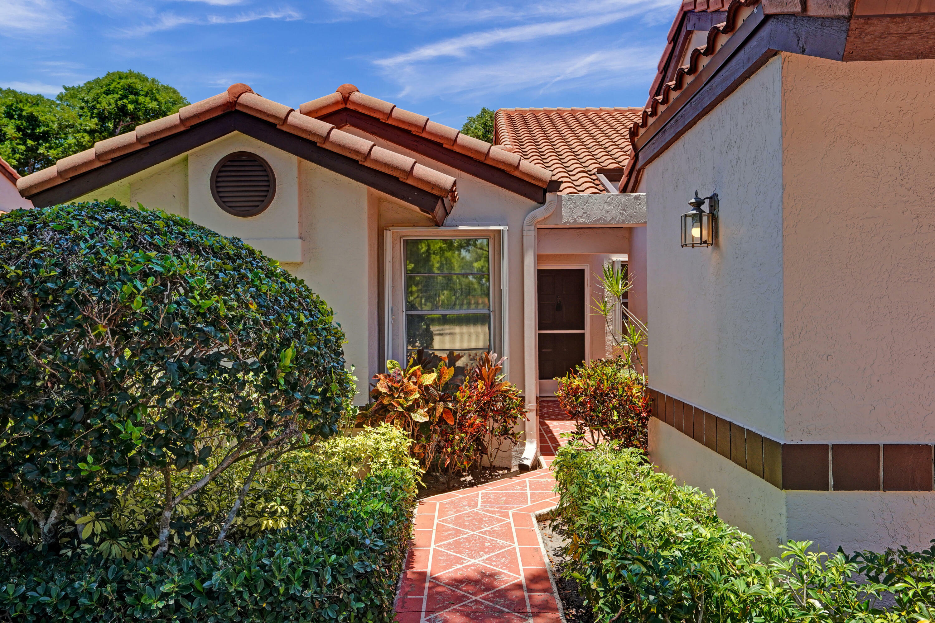 Property Photo: 6041 Sunny Manor Court FL 33484