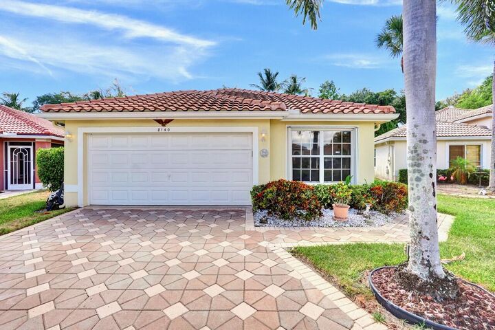 Property Photo:  8140 Palm Gate Drive  FL 33436 