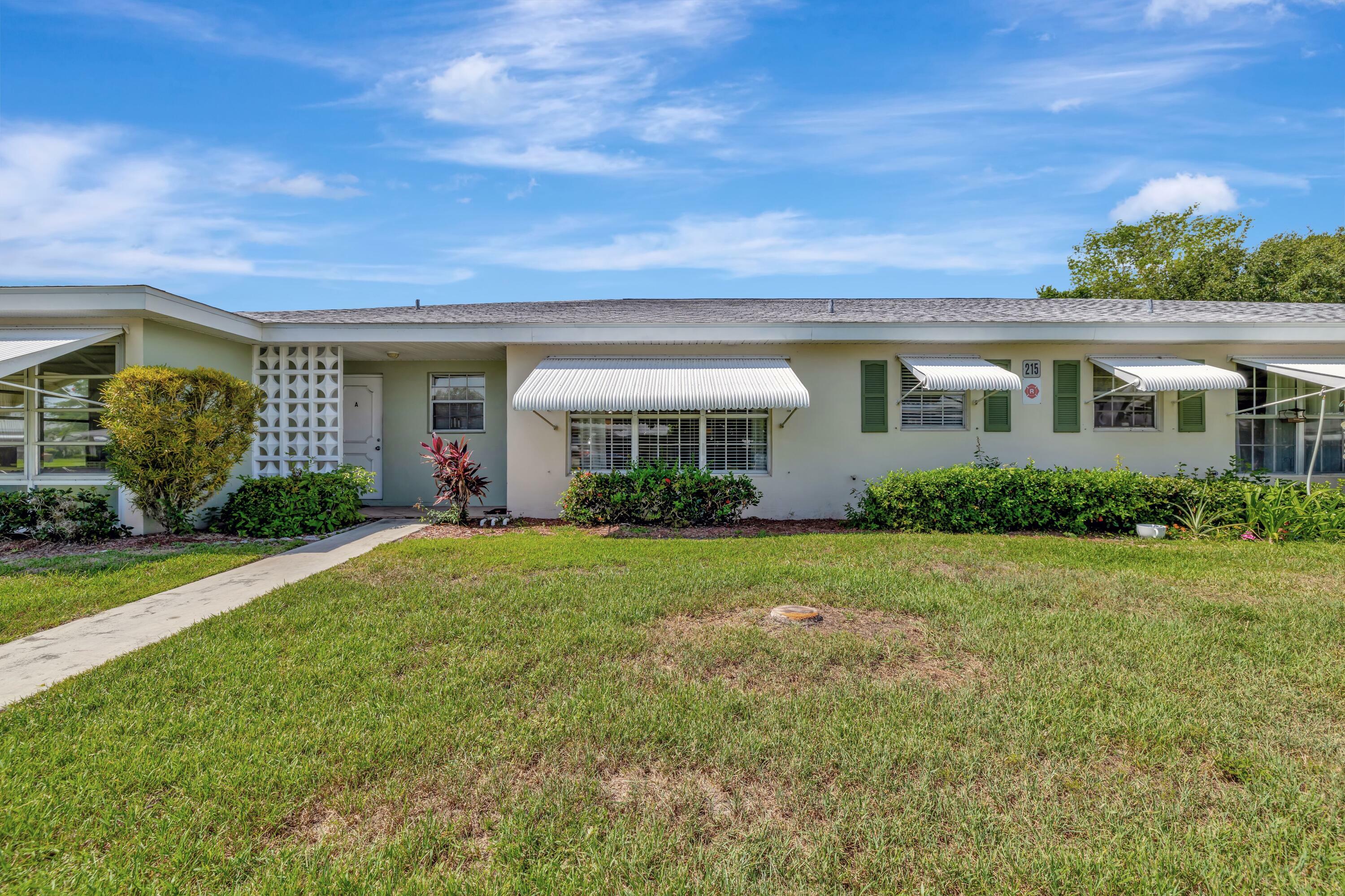Property Photo: 903 Savannas Point Drive E D FL 34982