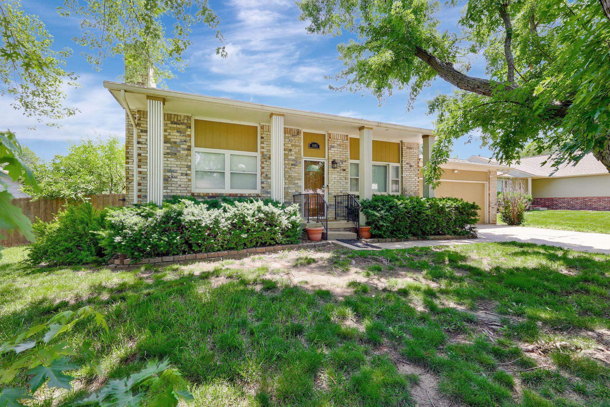 Property Photo: 6462 N Wendell St KS 67219-1728