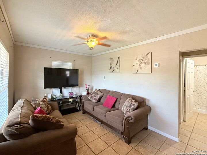 Property Photo: 2434 Delgado TX 78228