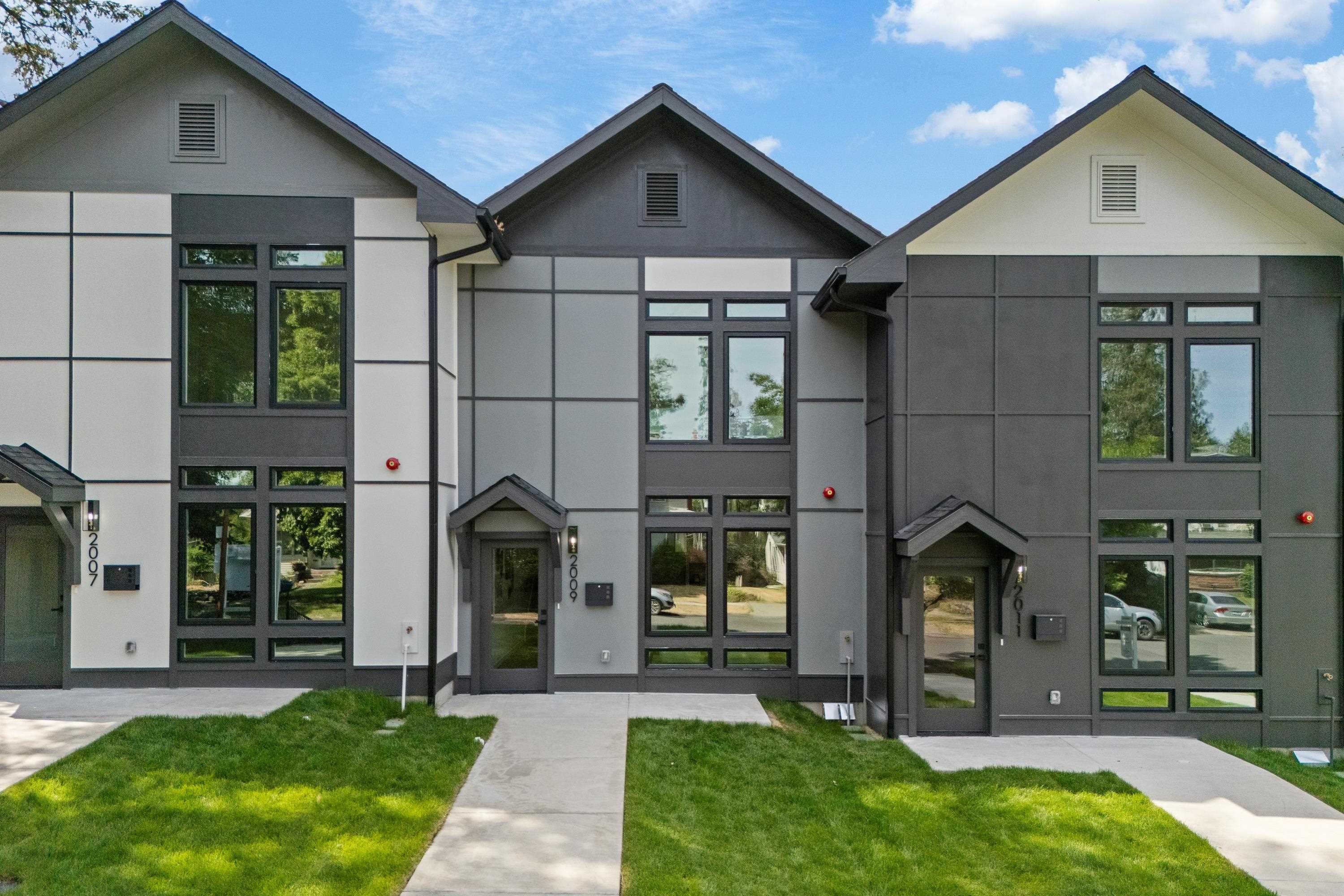 Property Photo: 2009 W 9th Ave WA 99204