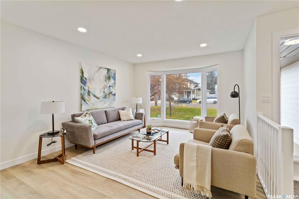 Property Photo: 242 Anglin Place SK S7J 5E9
