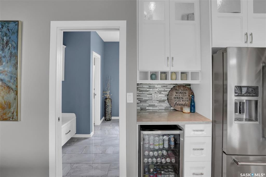 Property Photo:  410 Hanley Crescent  SK S0G 3Z0 