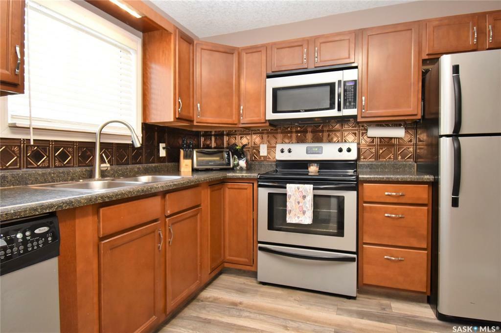 Property Photo: 530 Eva Street SK S4A 1N8