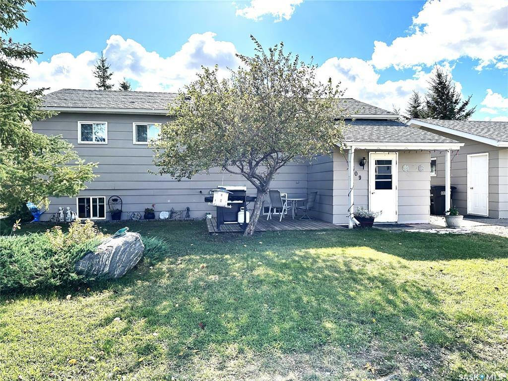 Photo de la propriété: 309 3rd Street S SK S0K 3V0