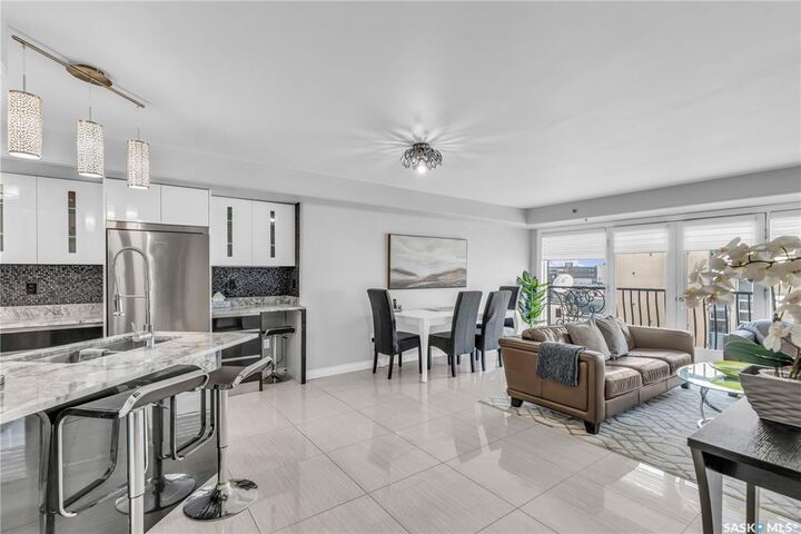 Property Photo: 157 2nd Avenue N 504 SK S7K 2A9