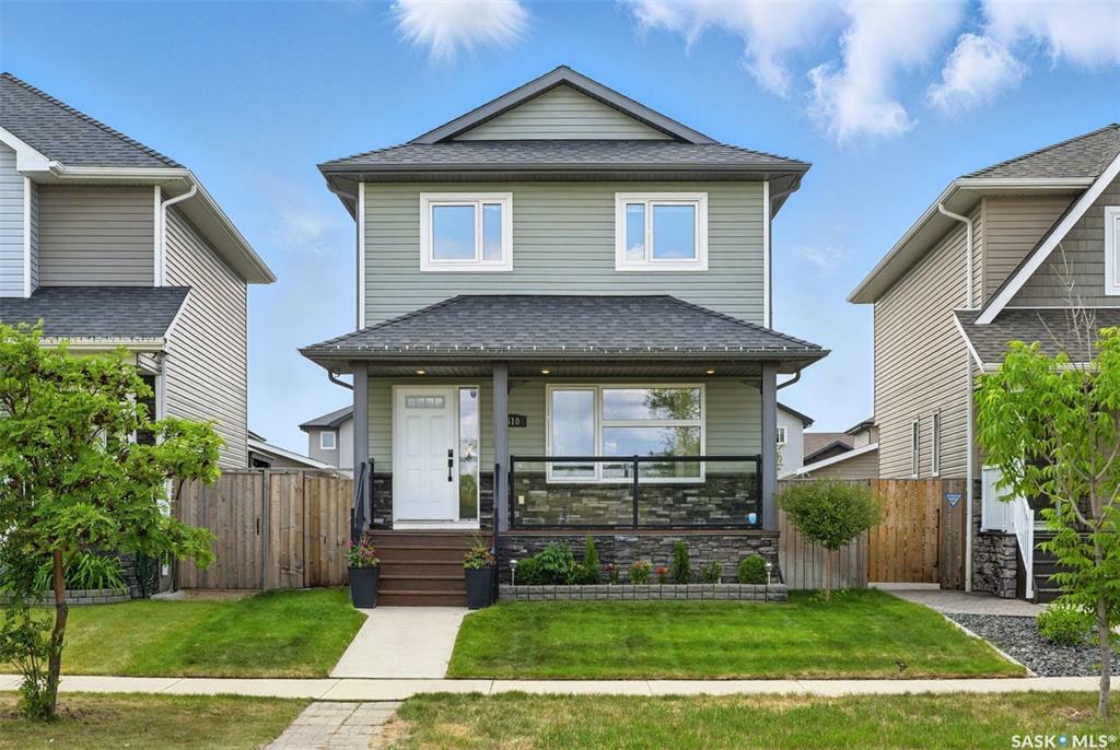 Property Photo: 510 Stonebridge Common SK S7T 0N8