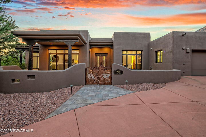 Property Photo: 920 W Park Ridge Drive AZ 86336