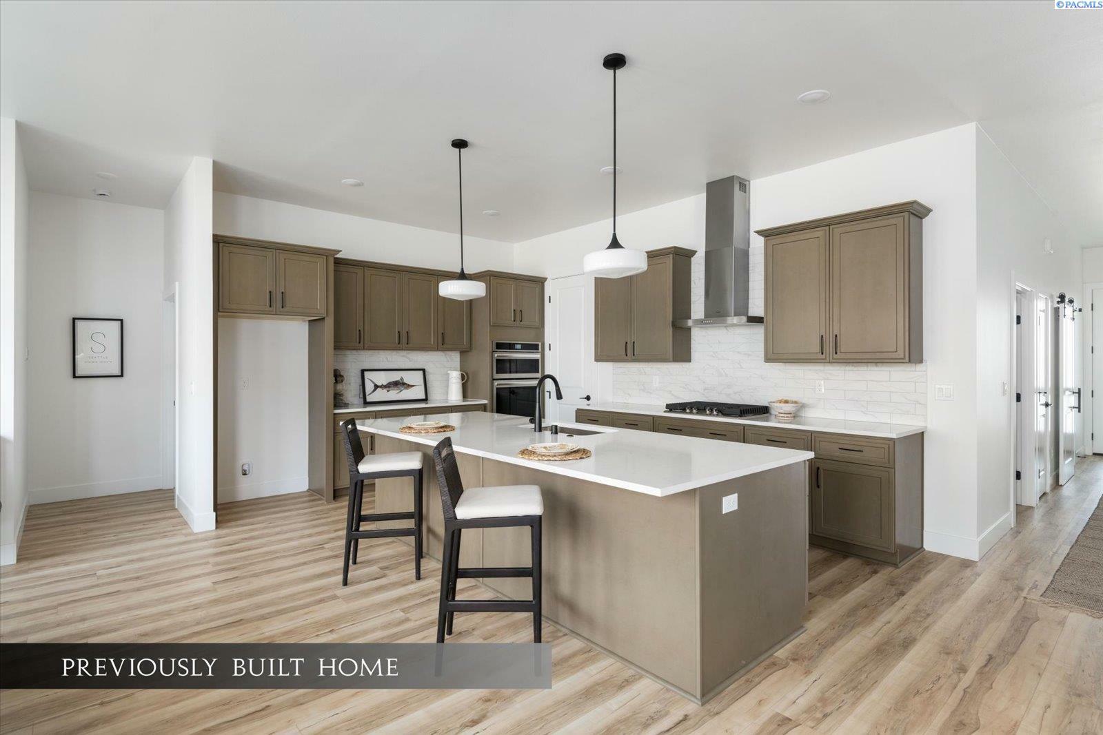 Property Photo: 6653 W 27th Ave 26 WA 99338