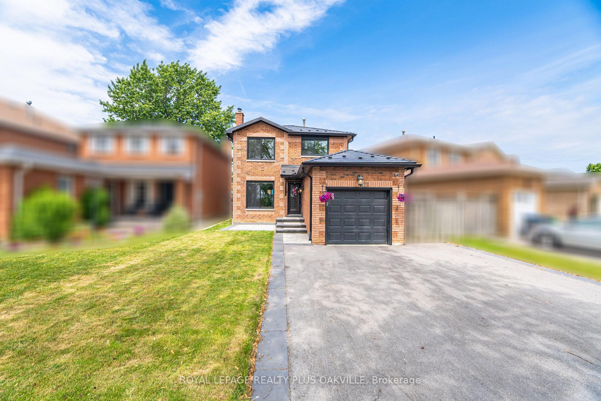 Property Photo: 421 Laurentian Avenue ON L4Z 2J7