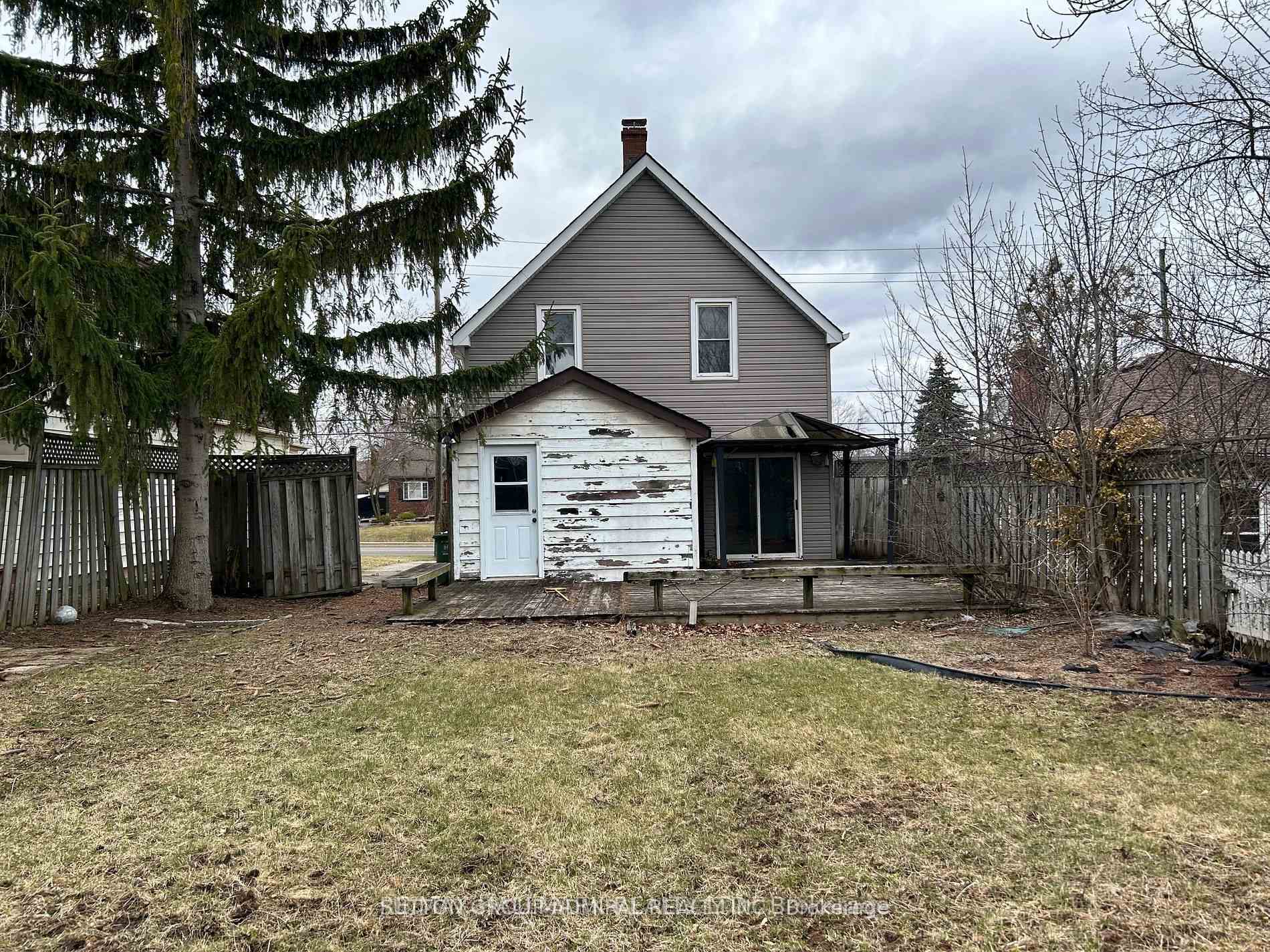 Property Photo: 190 Fruitland Road ON L8E 5J7