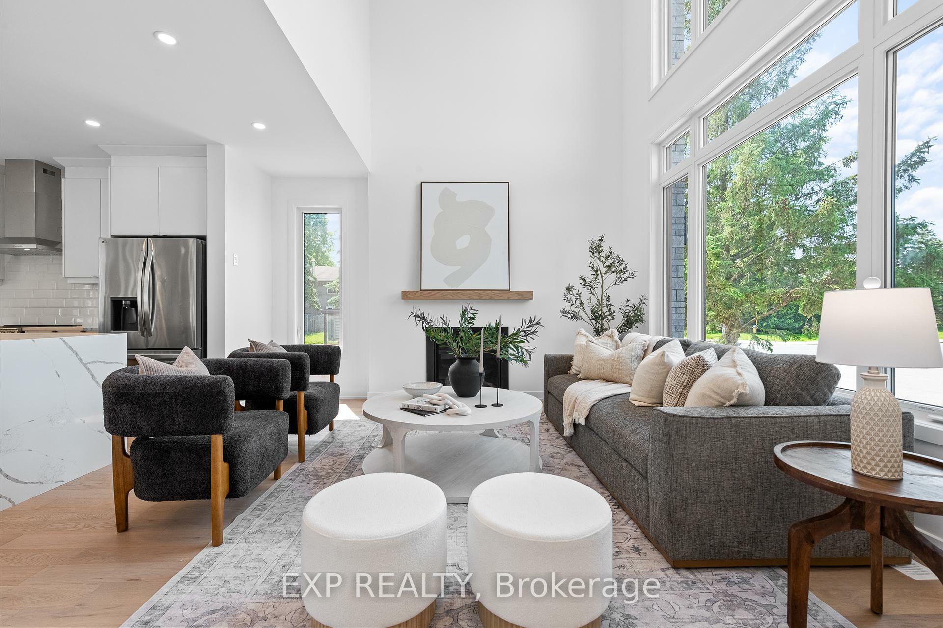 Photo de la propriété: 495 Duvernay Drive ON K1E 2N7