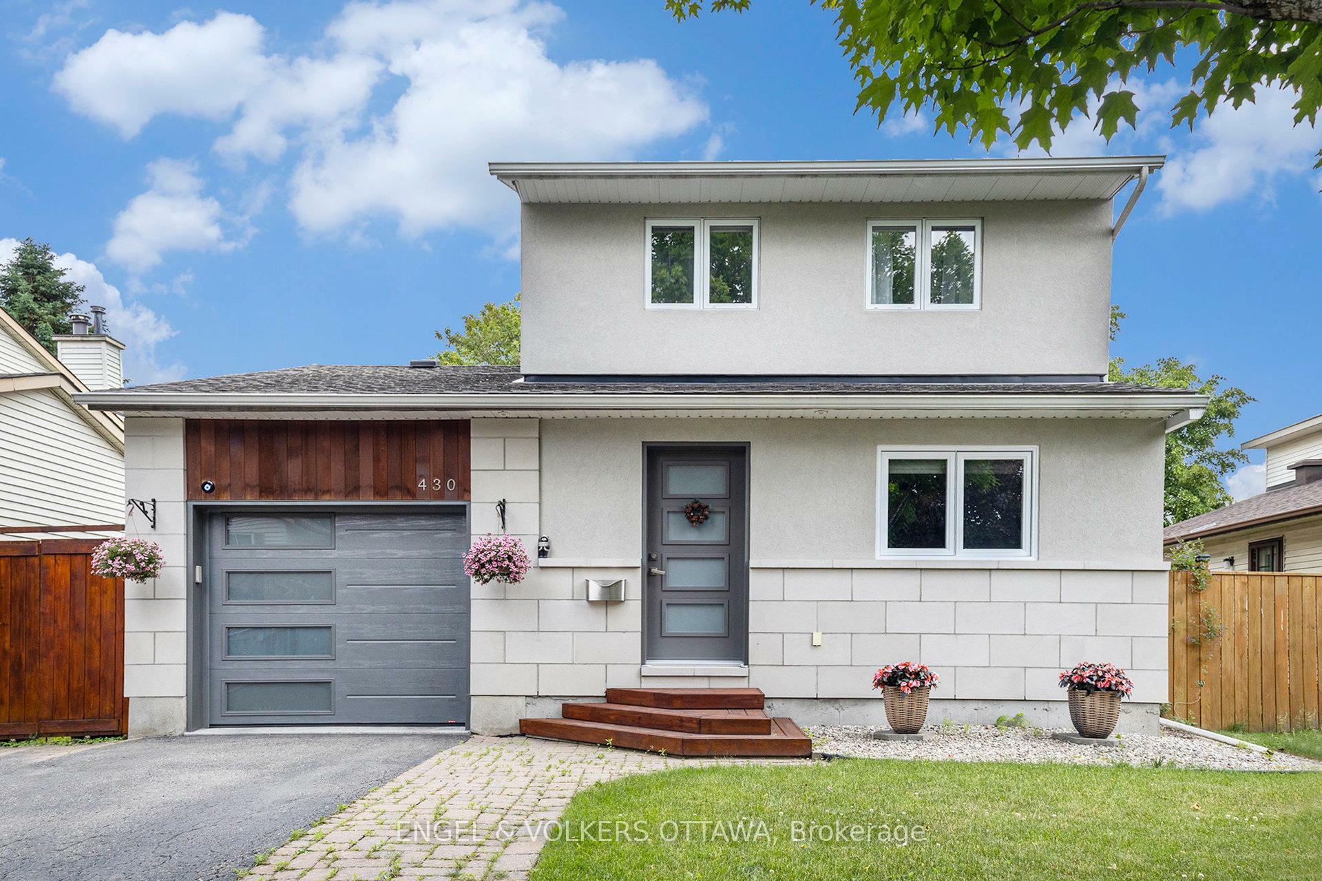 Photo de la propriété: 430 Duvernay Drive ON K1E 2N8