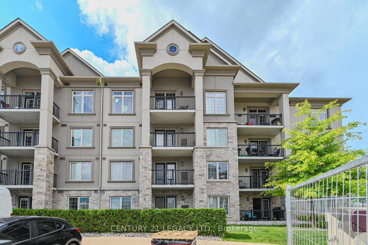 Photo de la propriété: 1460 Main Street E 214 ON L9T 8W5