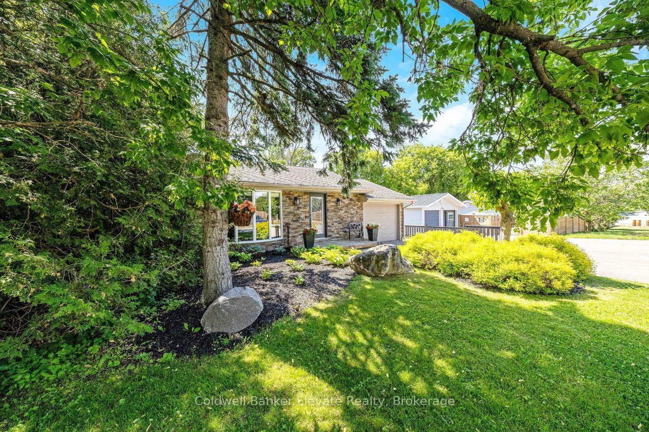 Property Photo:  3 Lorne Street  ON N0B 1T0 