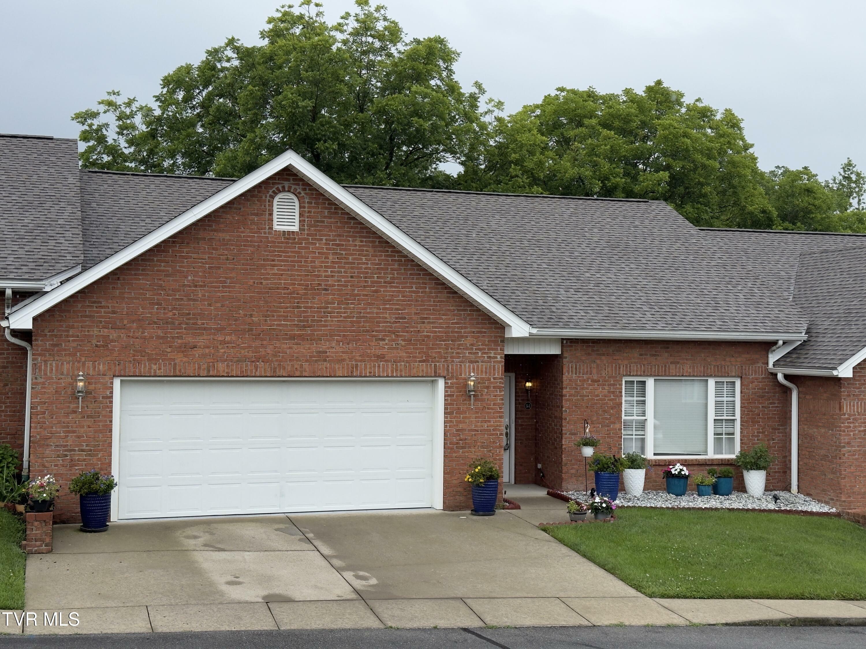 Property Photo: 114 Southridge Dr Drive 114 TN 37743