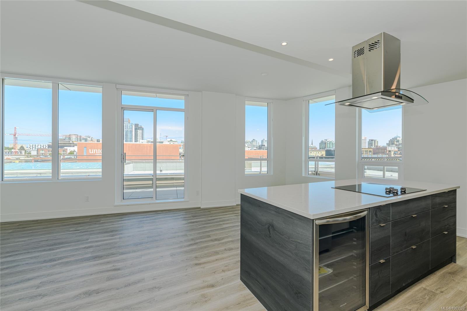 Property Photo: 1628 Store St 900 BC V8W 0H1