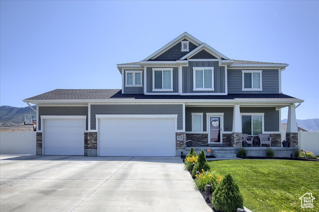 Property Photo: 342 E Chiswick Ct UT 84074