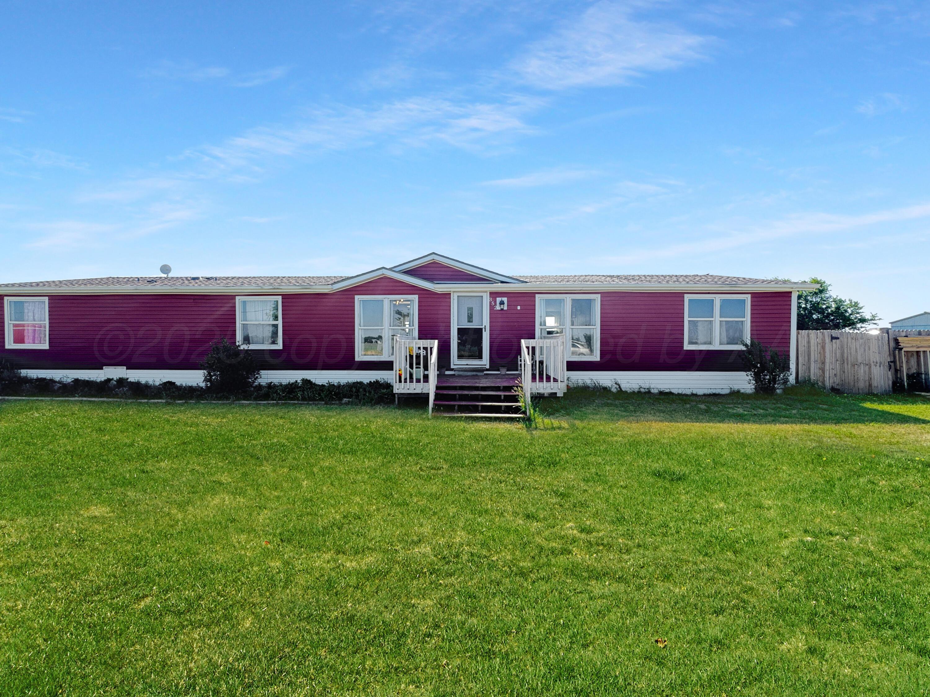 Property Photo: 352 Co Rd 309 TX 79068