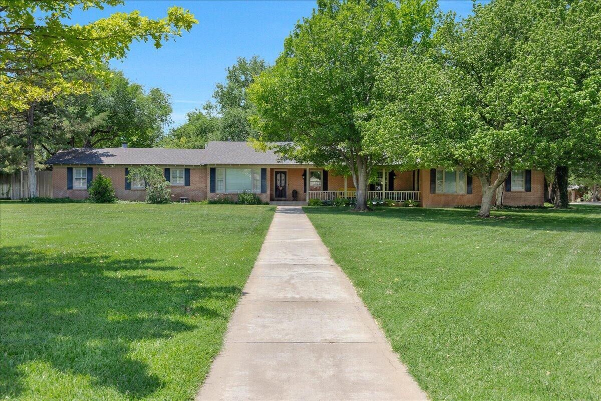 Property Photo:  100 S Avondale Street  TX 79106-4106 