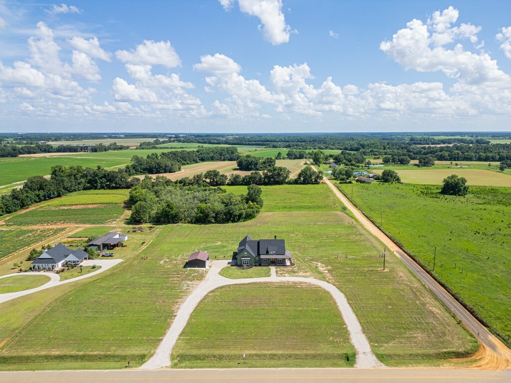 Property Photo: 359 Carlton Road GA 31744