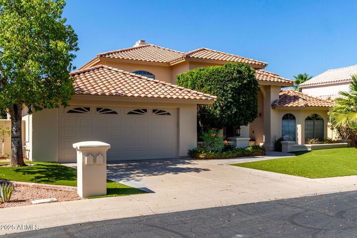 Property Photo:  1834 E Willow Tree Court  AZ 85234 