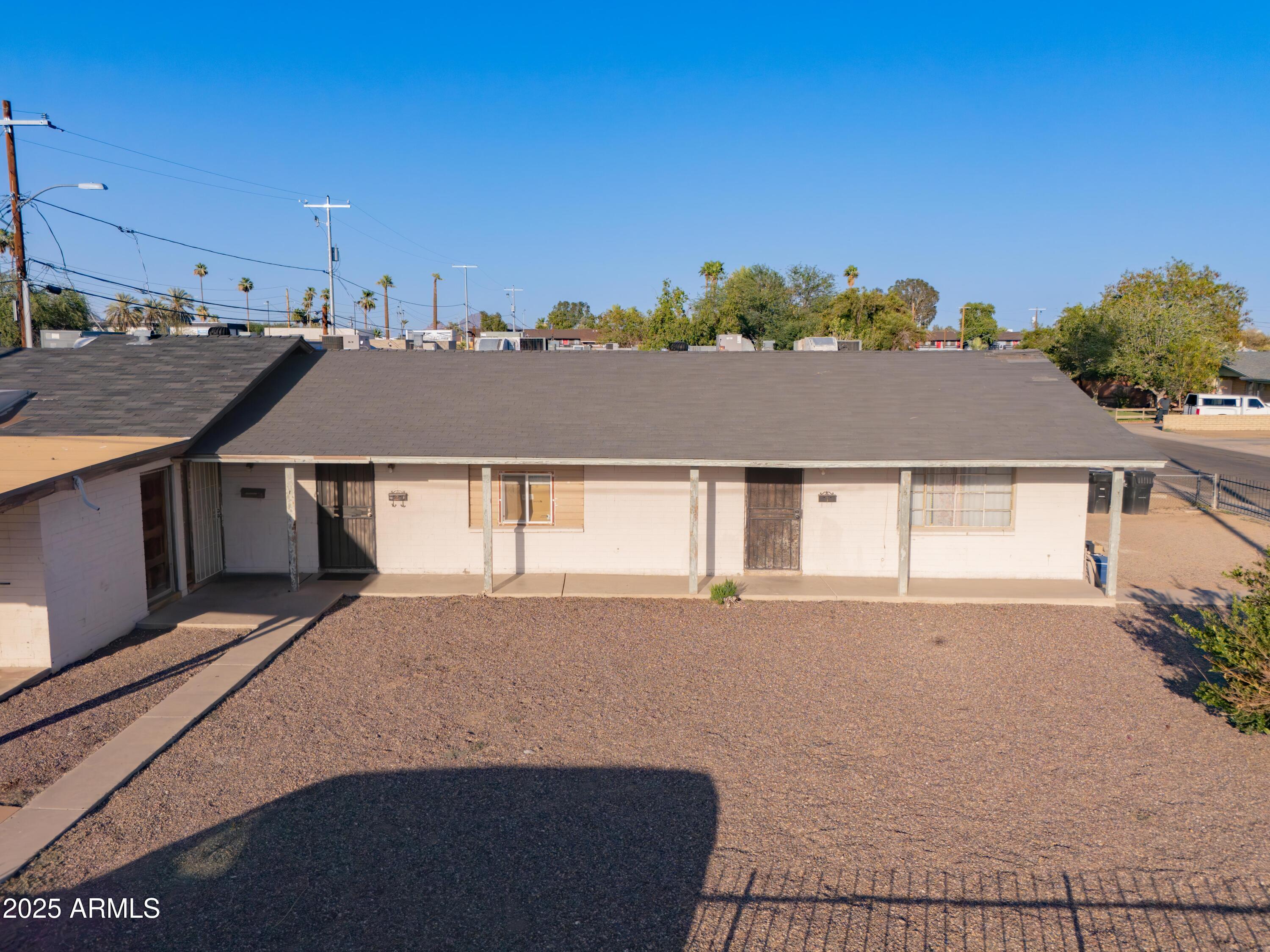 Property Photo: 2146 W Amelia Avenue AZ 85015
