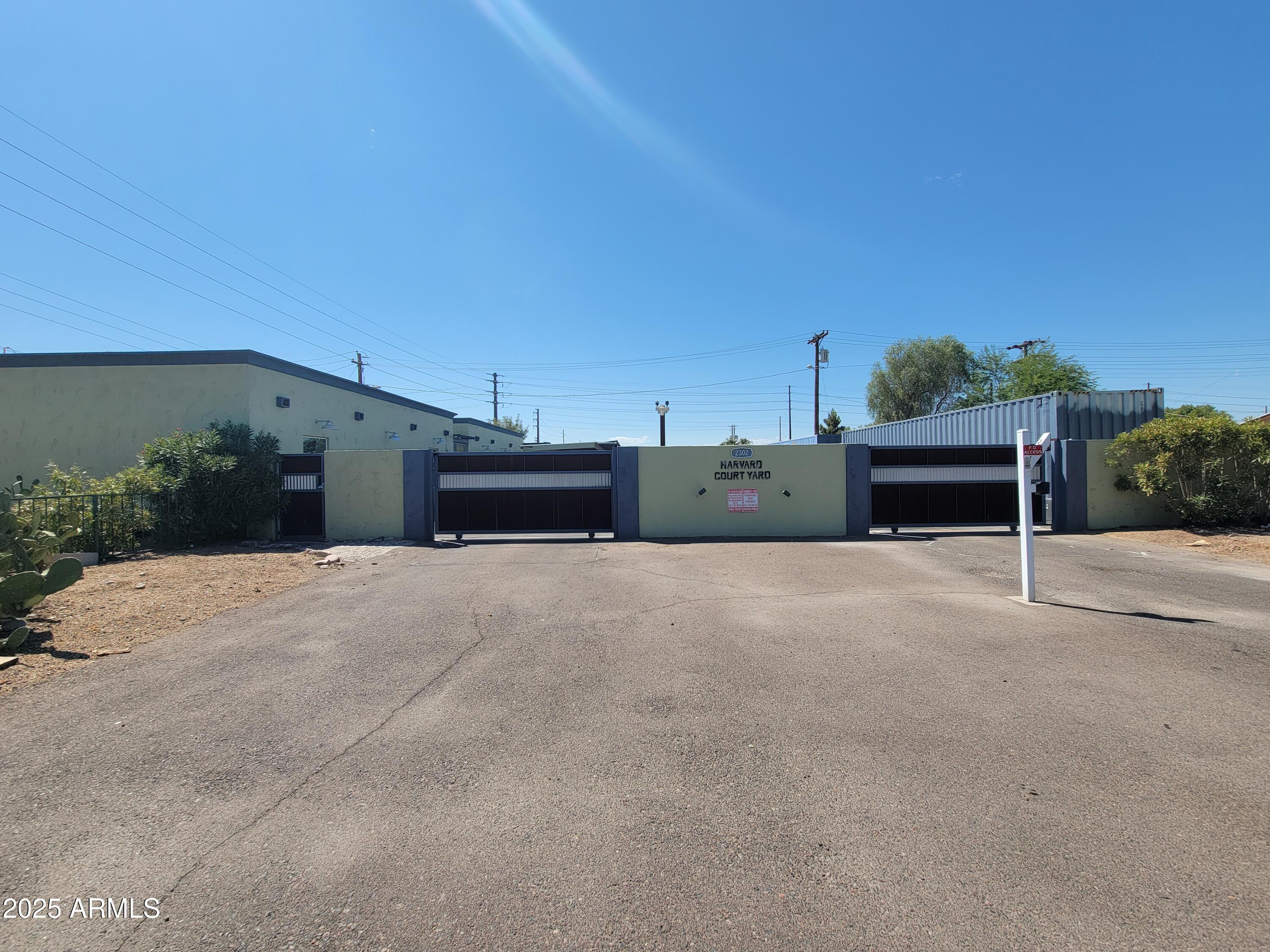 Property Photo:  2302 N 36th Street Ofc  AZ 85008 