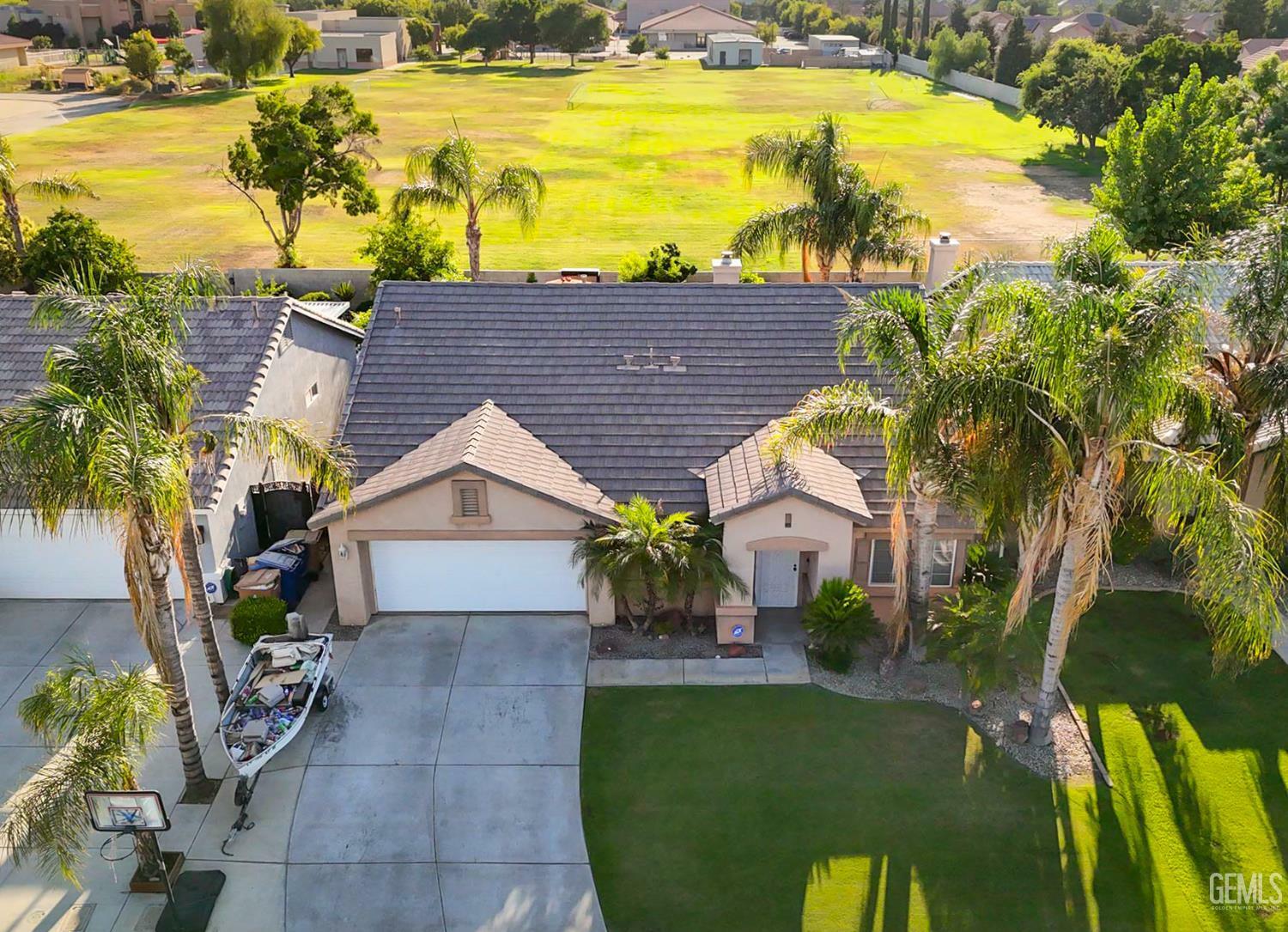 Property Photo: 4525 Bluestone Drive CA 93311