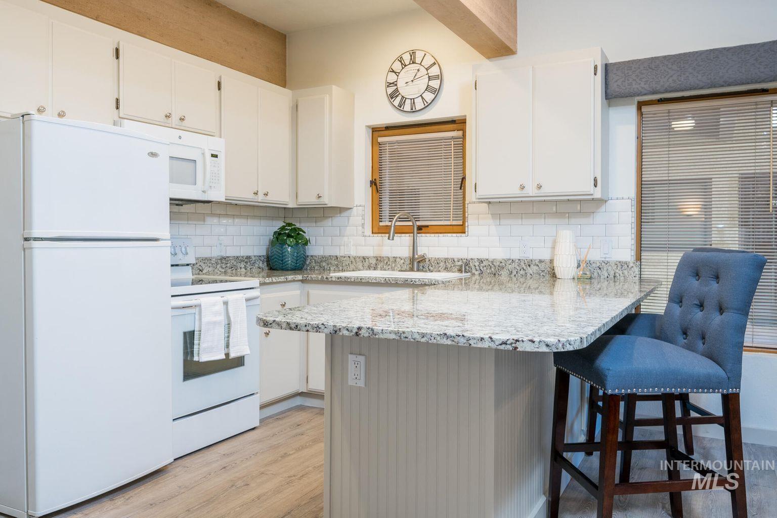 Property Photo: 351 S 2nd Ave. 602 ID 83340